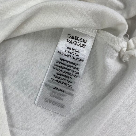 Lucy & Laurel Women Relaxed Tank Top Classic White - Picture 9 of 9